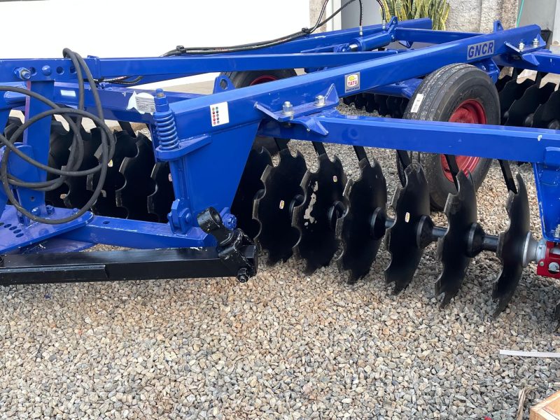 Grade Niveladora Controle Remoto 36 x 22" x 4,50