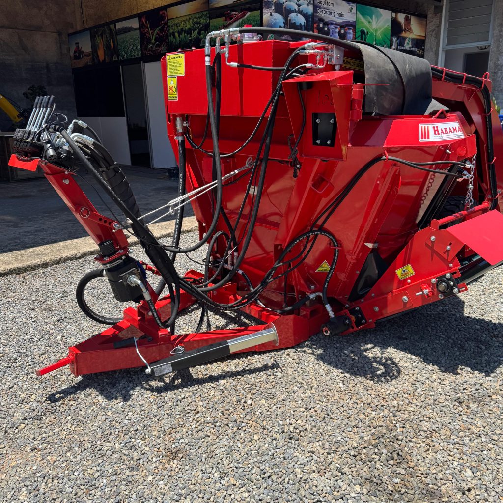 Vagão Misturador Auto Carregável Haramaq - PROHMIX 1.9 - Com Balança