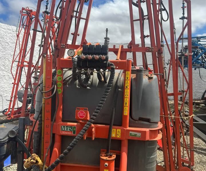 Pulverizador Agrícola Hidráulico 800 Litros Eletroeletrônico - Usado