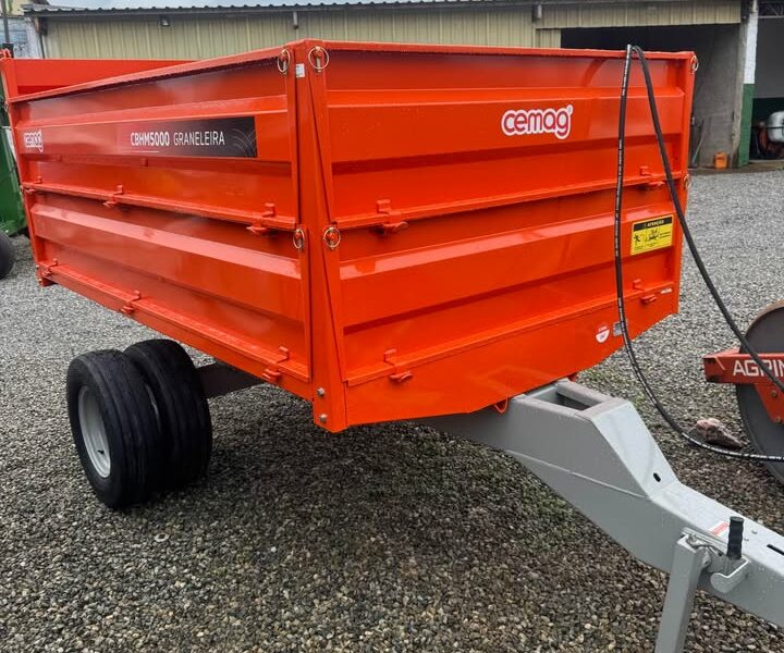 Carreta Agrícola Basculante Hidráulica- CBHM 5000 C/Pneus - 5 toneladas