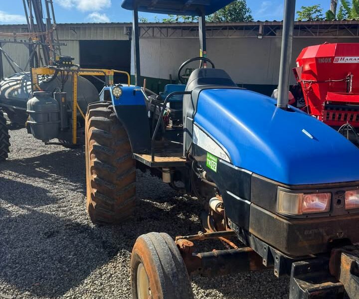 Trator New Holland TL 75 - 4 x 2 - 2008