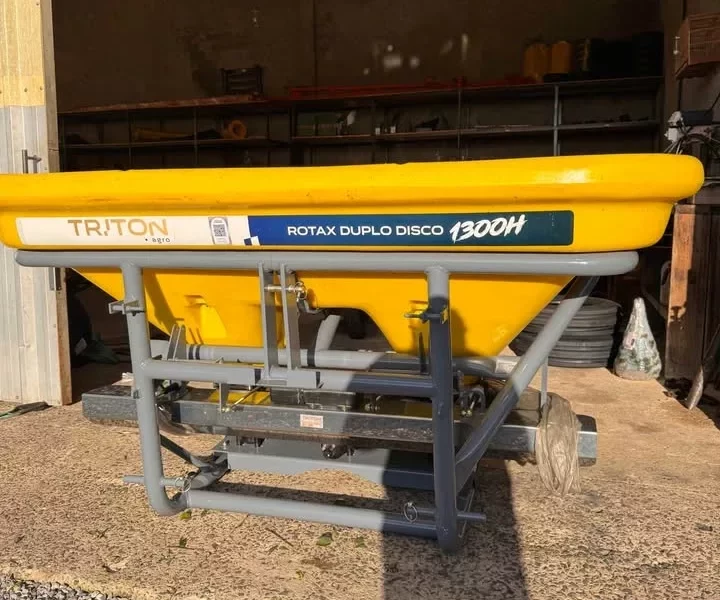 Produto Distribuidor Semeador Rotax 1300 Hidráulico Triton Agro